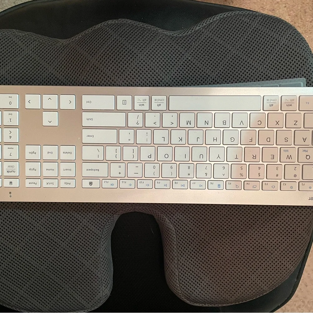 IClever Wireless Keyboard and Mouse Combo - Silver and White